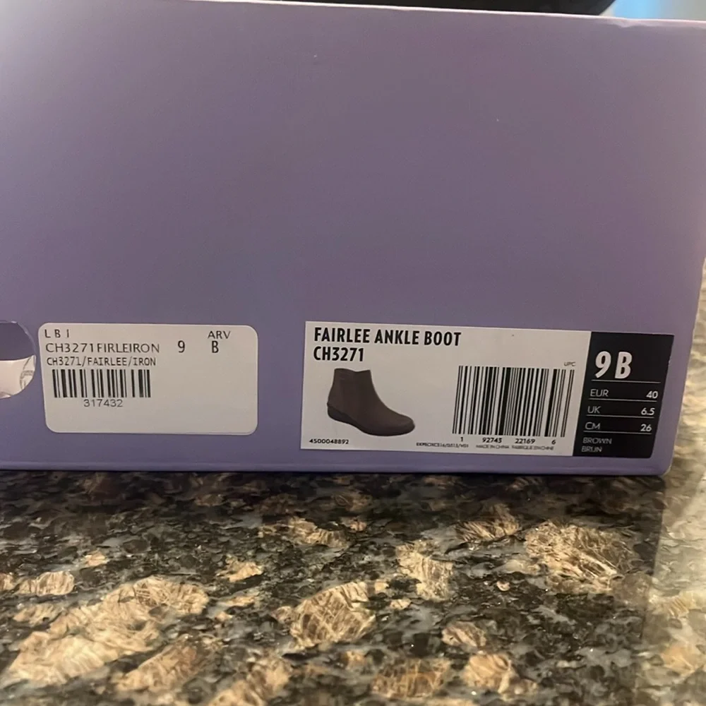 Women’s Aravon Fairlee Ankle Boot - Picture 5 of 6